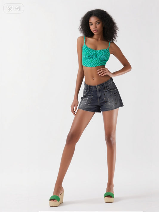 Short en jean & Bleu esprit rock et audacieux