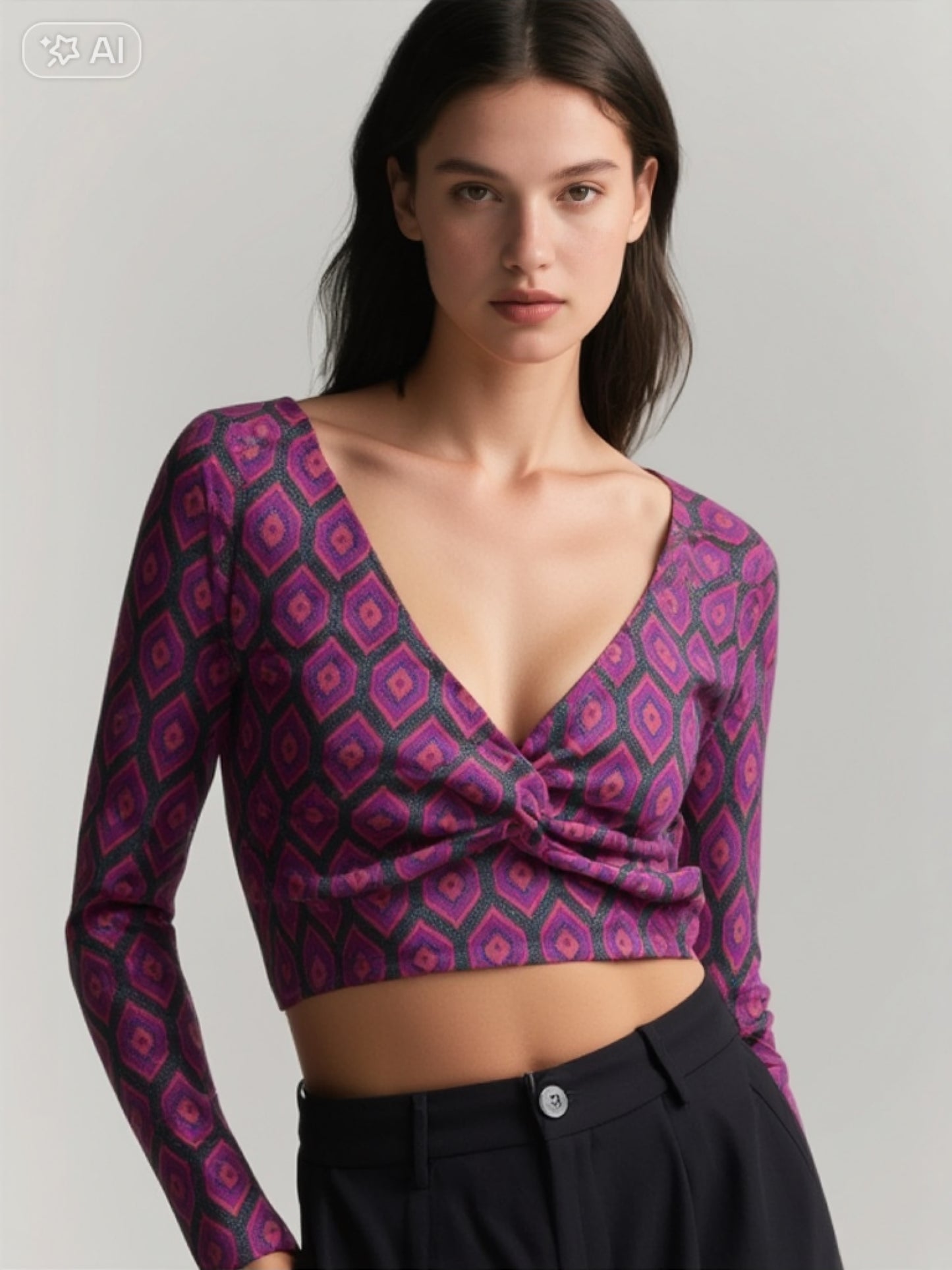 Top à manches longue , décolleté plongeant avec nœud - Motifs fantaisie